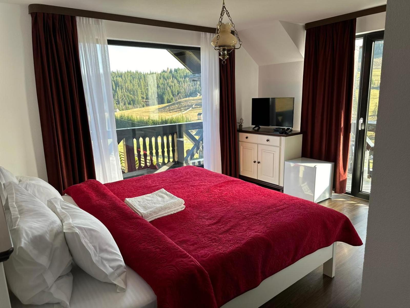 Conacul Muntii Bucovinei Hotel Moldvahosszúmező Kültér fotó
