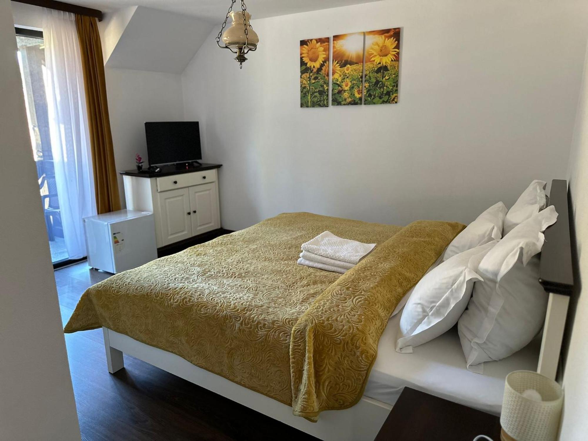 Conacul Muntii Bucovinei Hotel Moldvahosszúmező Kültér fotó